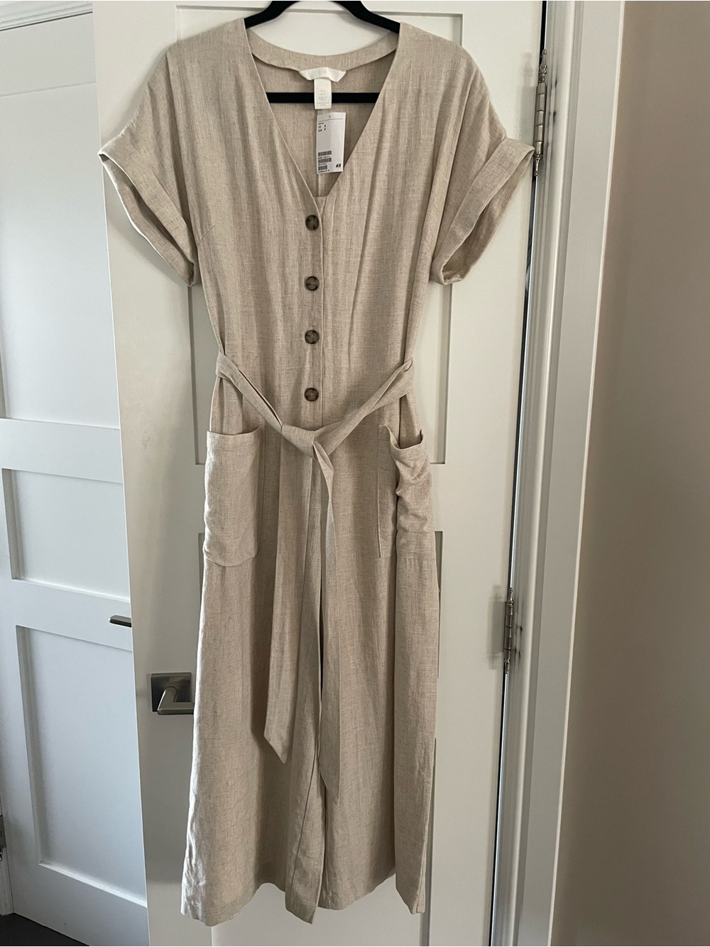H&M Beige Button-Front Linen Jumpsuit with Tie Belt - Picture 2 of 7